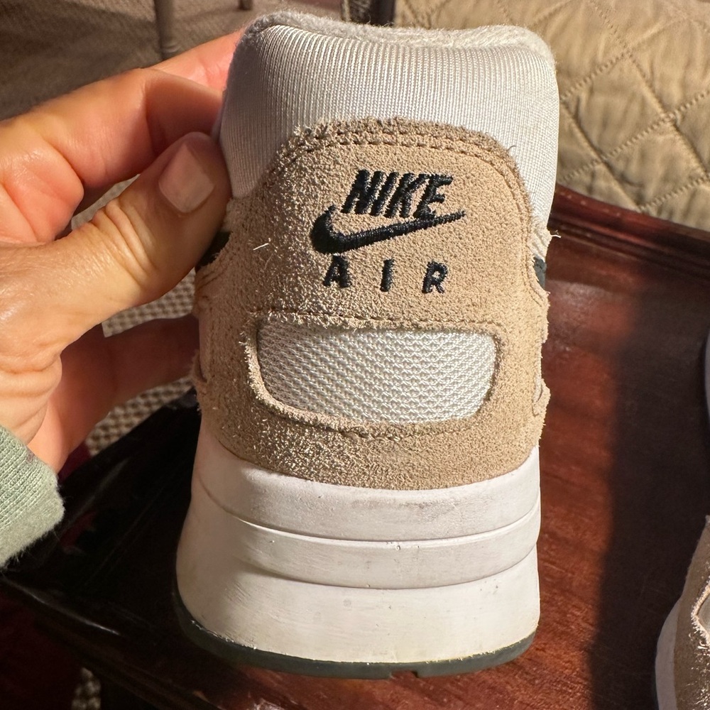 Nike Pegasus 89. Good condition. Size 11.5 - Picture 2 of 3